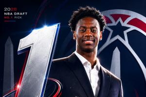 实至名归⭐NBA选秀大会：奇才用状元签选中AJ·迪班萨-jo